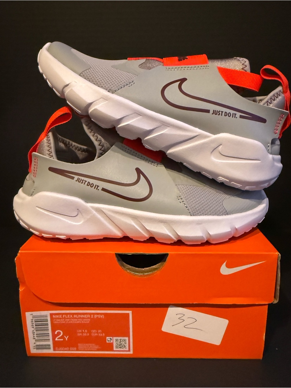 Nike Kids Flex Runner 2 Gray & Orange Slip-On Sneakers size 2Y